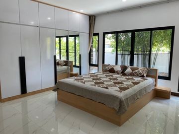 2 storey detached house sale 22MB, with tenant 100KB,440 sqWa., 5 bedrooms, 6 bathrooms, swimming pool, near Mae Jo Municipality, San Sai District, Ch