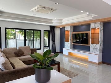 2 storey detached house sale 22MB, with tenant 100KB,440 sqWa., 5 bedrooms, 6 bathrooms, swimming pool, near Mae Jo Municipality, San Sai District, Ch