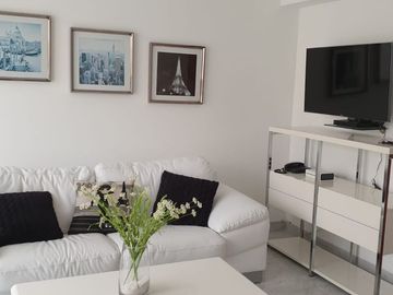 ALQUILO DUPLEX DE UN DORMITORIO AMOBLADO Y EQUIPADO