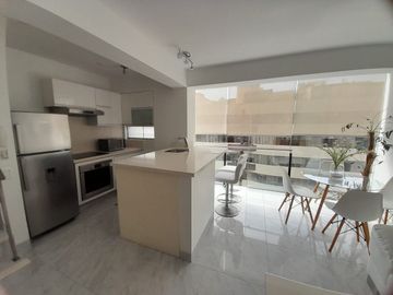 ALQUILO DUPLEX DE UN DORMITORIO AMOBLADO Y EQUIPADO