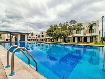 Casa con 3 Recamaras Alberca y canchas de tenis al sur de Cuernavaca Morelos