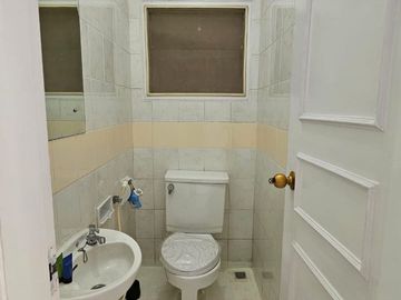 Disewakan Rumah Taman Giri Loka BSD City Tangerang Selatan Bagus Rapih Nyaman Siap Huni