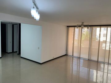 APARTAMENTO EN VENTA EN LA FLORA CALI PASEO REAL II