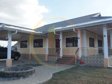 COUNTRY HOME VILLAS IN A RANCH THEMED VILLAGE IDEAL FOR A RETIREMENT HOME
