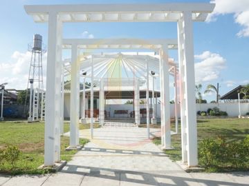 COUNTRY HOME VILLAS IN A RANCH THEMED VILLAGE IDEAL FOR A RETIREMENT HOME