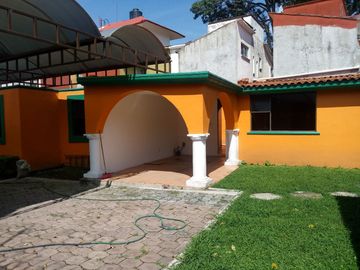 (CGV) Dos Casas en Una! Muy Cerca de La Uaem $ 4,500,000