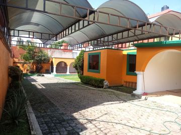 (CGV) Dos Casas en Una! Muy Cerca de La Uaem $ 4,500,000
