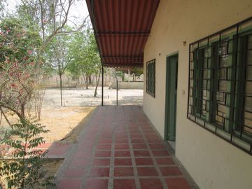 FINCA DE 15 HTS A 5 KLM DE SABANAGRANDE VIA MALAMBO.