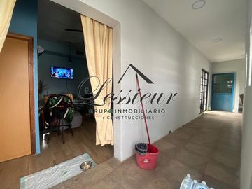 CASA EN VENTA DE UNA PLANTA, COL. EN SALVARCAR