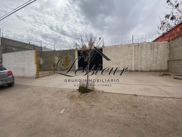 CASA EN VENTA DE UNA PLANTA, COL. EN SALVARCAR