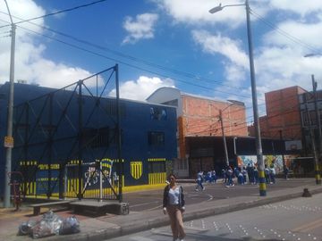 VENDO CASA  HERMOSA  Y RENTABLE  EN  BOSA LA  LIBERTAD.