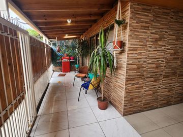 Oferta, casa en buen estado comuna El Bosque