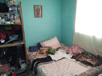 CASA DUPLEX, VENDO LA PLANTA BAJA, CON TERRENO EXCEDENTE.