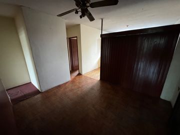 Se Vende Casa Rentera con Terreno Esquinero en Centro de Guayaquil.