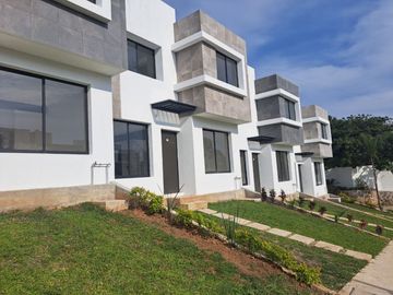 $2,300,000 En Cuernavaca, Una Casa Residencial Muy Cómoda con Alberca CIMA