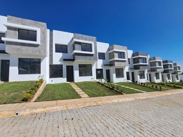 $2,300,000 En Cuernavaca, Una Casa Residencial Muy Cómoda con Alberca CIMA