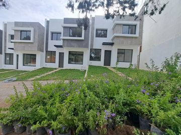 $2,300,000 En Cuernavaca, Una Casa Residencial Muy Cómoda con Alberca CIMA
