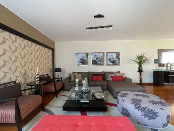 AMPLIA Y ACOGEDORA CASA EN CONDOMINIO A MINUTOS DE LA UNIVERSIDAD DE LIMA (WALKING DISTANCE)