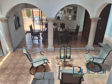 Venta residencia dentro del Club Campestre Erandeni