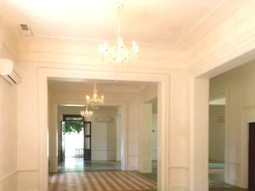 Casa en Venta Estilo Frances Col. Americana, Para Hotel, Negocios, Des. Vertical