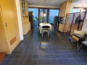 Rumah Nyaman Masuk Komplek, 200 Meter Ke Jalan Veteran Raya