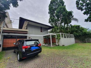 Rumah Nyaman Masuk Komplek, 200 Meter Ke Jalan Veteran Raya