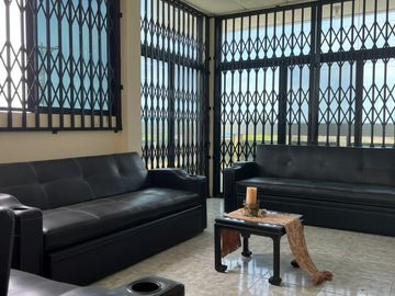 Casa de la playa en venta - vía data villamil