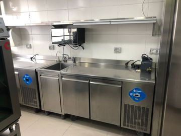 VENTA LOCAL COMERCIAL REMODELADO, EX-RESTAURANTE, 217 M2, 3 PISOS