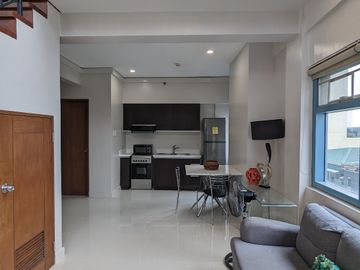 2 Bedroom Loft Condo Unit for Sale in Eton Parkview, Makati City