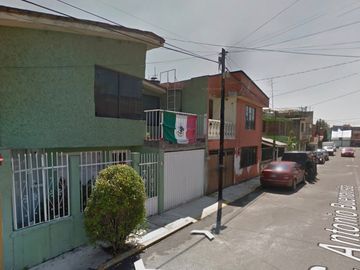 CASA EN VENTA EN LA COL. J. JIMÉNEZ CANTU, METEPEC, ESTADO DE MEXICO