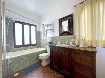 Casa Tesoro