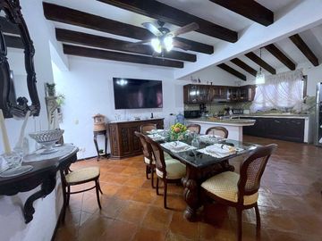 Casa Tesoro