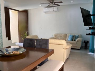 CASA 4 RECAMARAS PLAYA DEL CARMEN THULA
