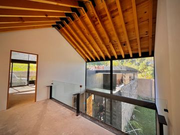Casa en venta en Avándaro a 5 minutos del club de golf en Valle de Bravo