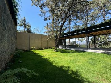 Casa en venta en Avándaro a 5 minutos del club de golf en Valle de Bravo