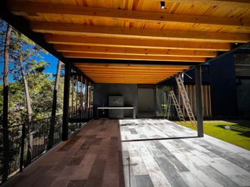Casa en venta en Avándaro a 5 minutos del club de golf en Valle de Bravo