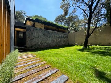 Casa en venta en Avándaro a 5 minutos del club de golf en Valle de Bravo