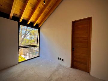 Casa en venta en Avándaro a 5 minutos del club de golf en Valle de Bravo