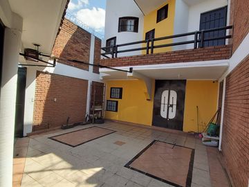 Venta Casa en Col. José Ma. Pino Suarez. Frente a la universidad tecnológica y cerca del mercado de abastos