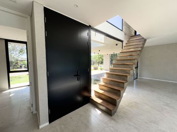 Dueño Directo - Venta Increible Casa a Estrenar en Haras Santa Maria