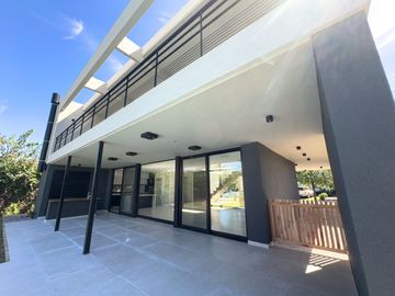 Dueño Directo - Venta Increible Casa a Estrenar en Haras Santa Maria