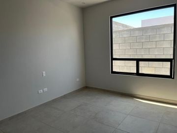 Casa en venta en colonia Puerta del Sol Saltillo, Coahuila