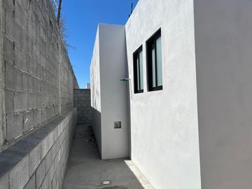 Casa en venta en colonia Puerta del Sol Saltillo, Coahuila