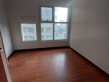 Ready for occupancy RENT TO OWN Condominium in makati RENT to own condominium loft type penthouse unit For Rent to Own Condo Apartment