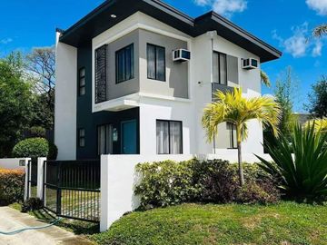 townhouse in cavite by phirst park homes