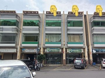 3 HomeStay Shophouse Units still operating in Nagoya Hill for Rent