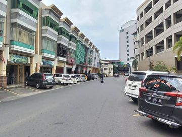 3 HomeStay Shophouse Units still operating in Nagoya Hill for Rent