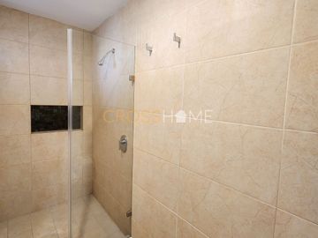 Hermosa y moderna casa estilo industrial a la venta en Lomas de Juriquilla.