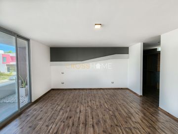 Hermosa y moderna casa estilo industrial a la venta en Lomas de Juriquilla.
