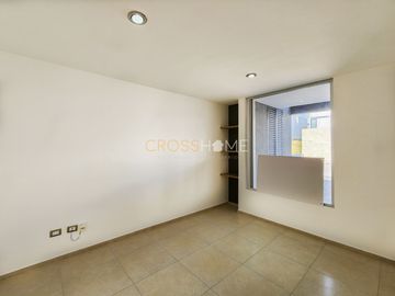 Hermosa y moderna casa estilo industrial a la venta en Lomas de Juriquilla.